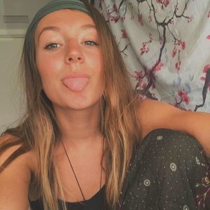 Meet your Posher, Julia